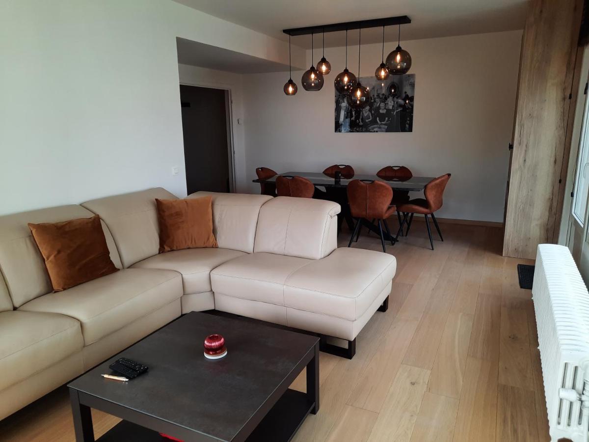 Lichtrijk En Comfortabel Hoekappartement Met Gratis Parking En Zeer Gelegen - Comme Chez Soi Oostende