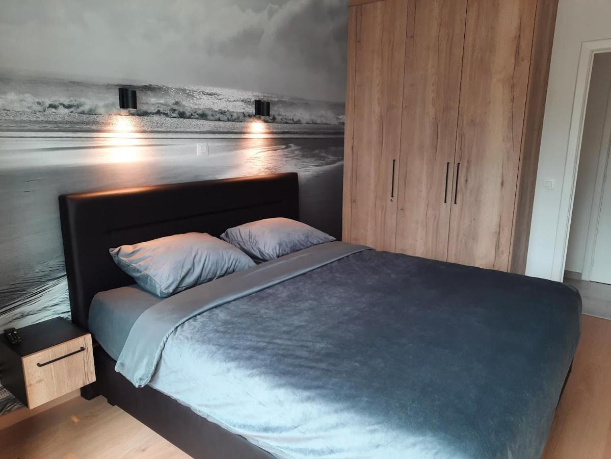 Lichtrijk En Comfortabel Hoekappartement Met Gratis Parking En Zeer Gelegen - Comme Chez Soi *