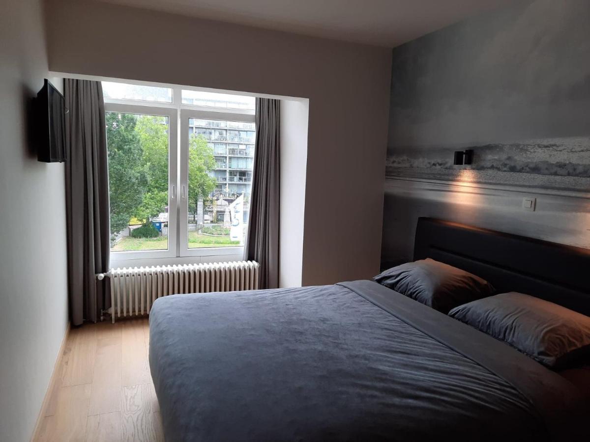 Lichtrijk En Comfortabel Hoekappartement Met Gratis Parking En Zeer Gelegen - Comme Chez Soi *